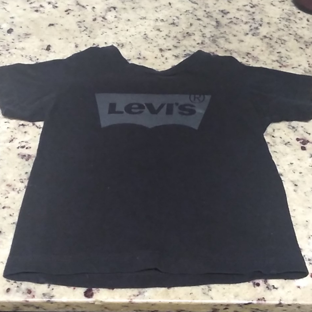 LEVI'S T-SHIRT